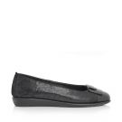 52141 Patent Toe Cap - Buckle Trim Pump