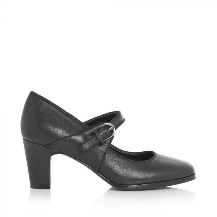 Green cross heels 2025