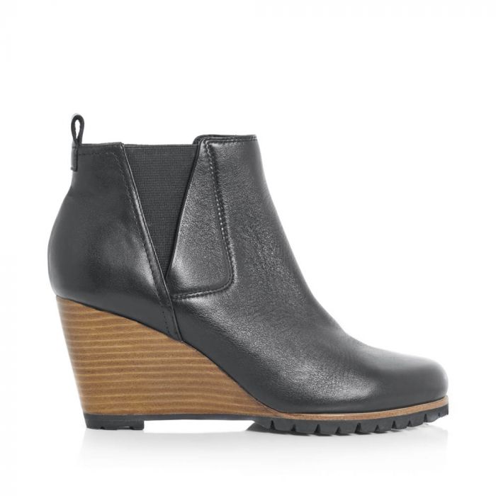 Green cross wedge shoes discount